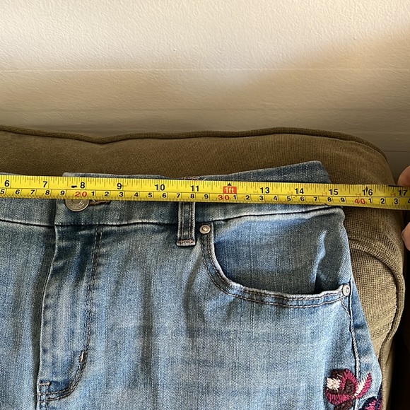 Jeans - Picture 6 of 8